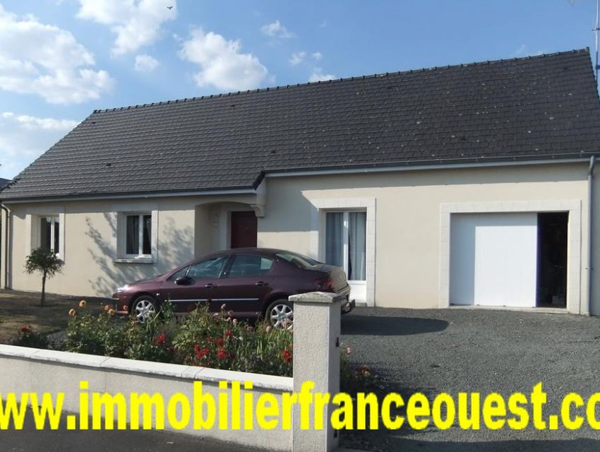 immobilier Sarthe (72):Maison plain-pied 3 chambres  Sablé/Sarthe.