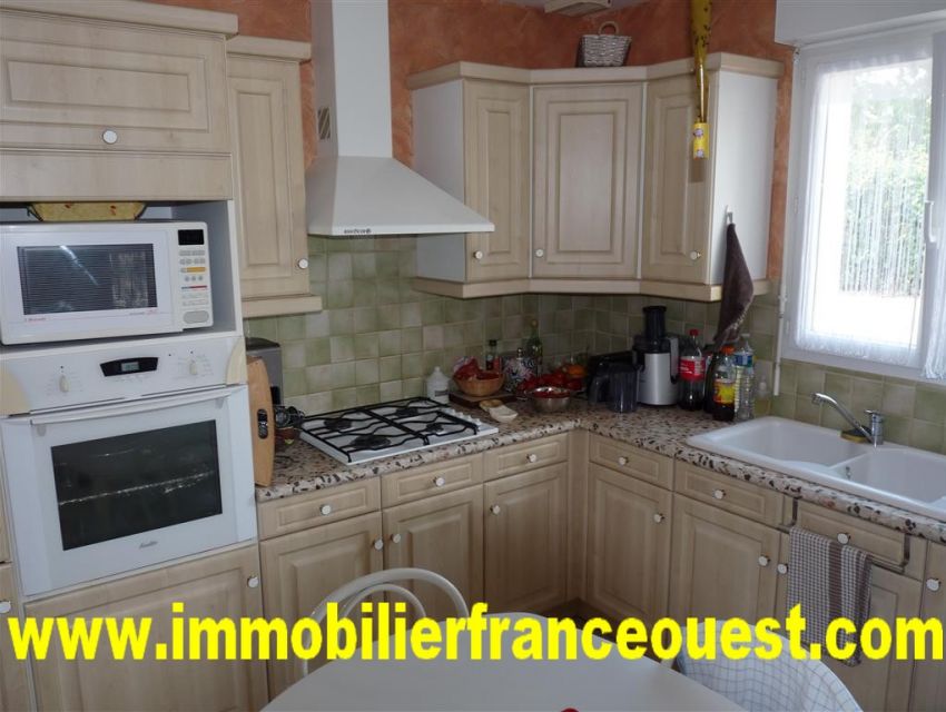 immobilier Sarthe (72):Maison plain-pied 3 chambres  Sablé/Sarthe.