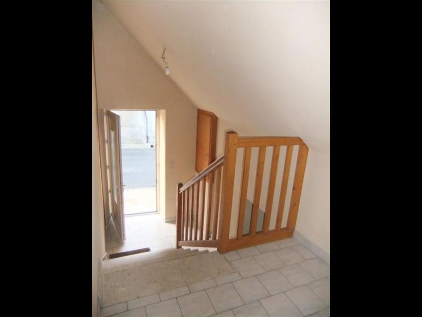 immobilier Sarthe (72):Précigné : Appartement T2