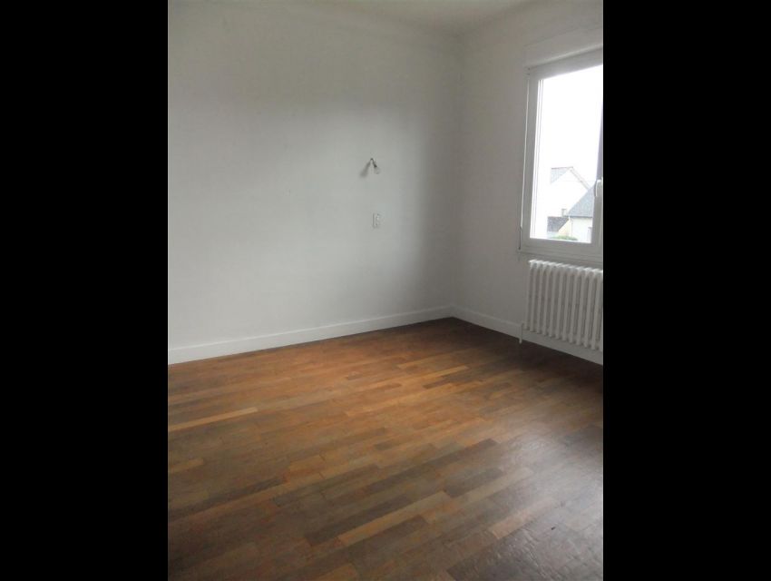 immobilier Sarthe (72):Noyen Sur Sarthe : En ville, au calme