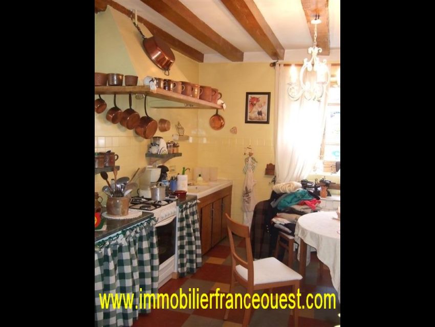 immobilier Sarthe (72):Maison villageoise  6 pièces - 12 Minutes Sablé