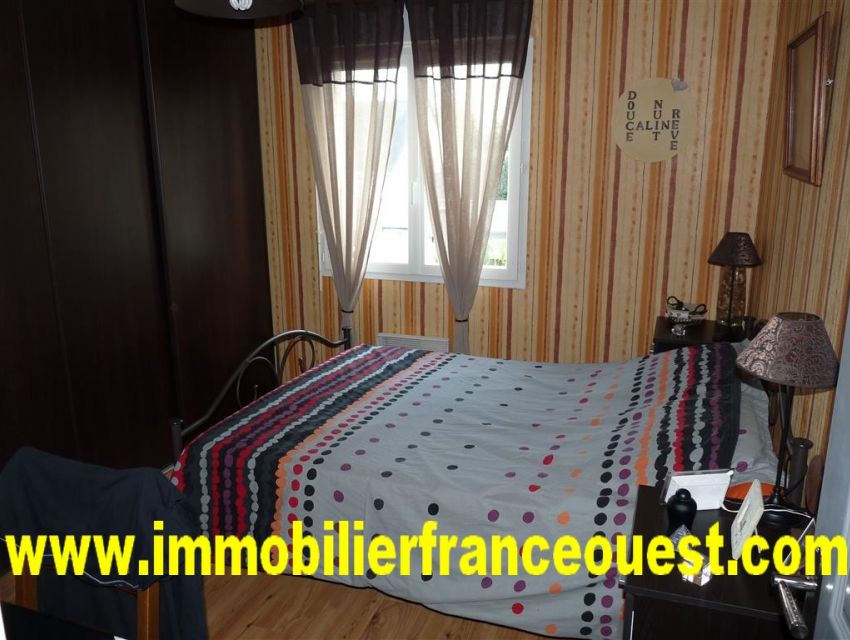 immobilier Sarthe (72):Maison plain-pied 3 chambres  Sablé/Sarthe.