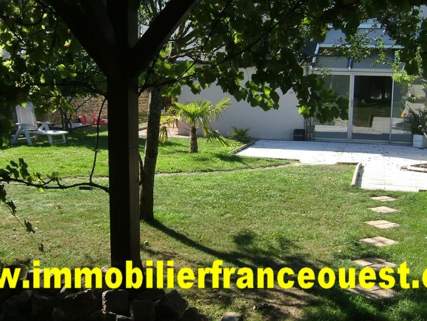 immobilier Sarthe (72):5. Agréable terrasse et véranda.