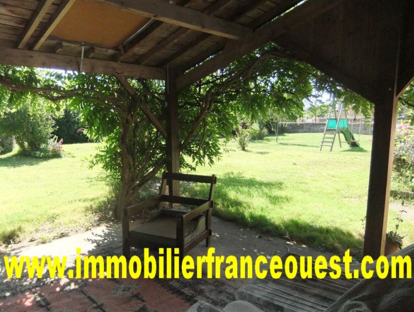 immobilier Sarthe (72):7. Terrasse couverte.