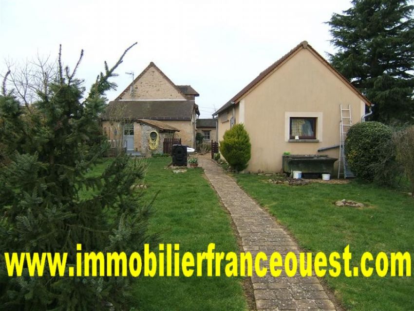 immobilier Sarthe (72) - petite propriété villageoise restaurée - région sablé sur Sarthe