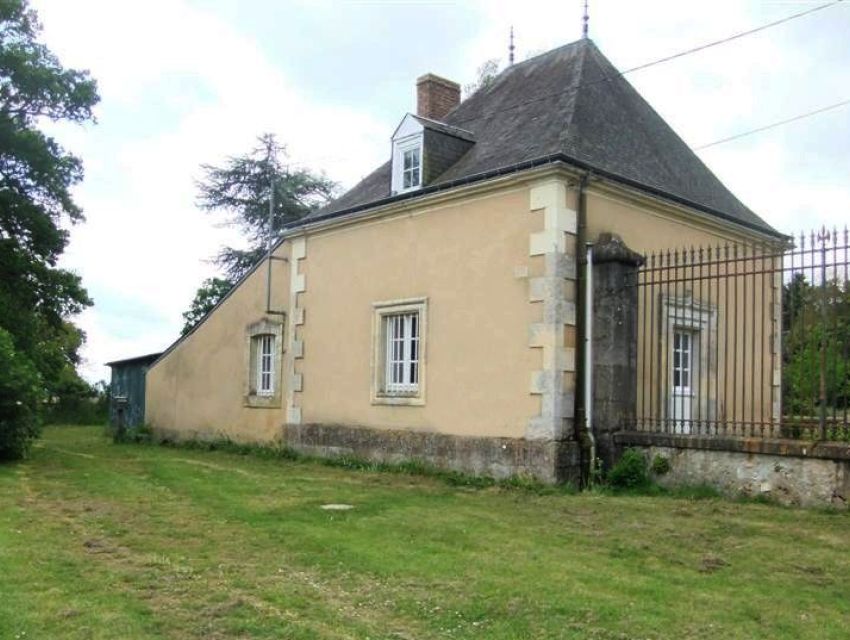 Chantenay Villedieu 20 minutes sablé sur sarthe maison individuelle 1 chambre jardin clos et hangar