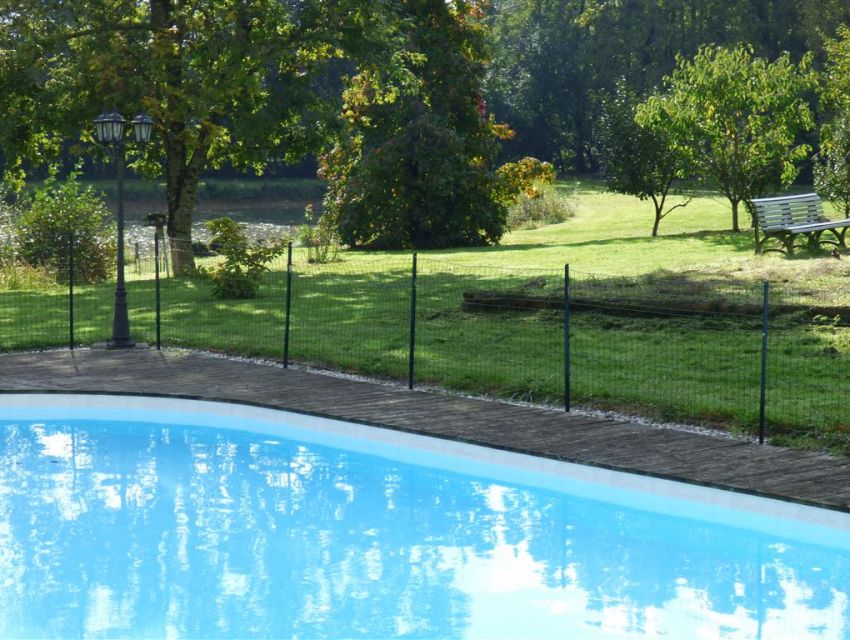 Propriete campagne proximite le Mans - piscine - étang - petit bois