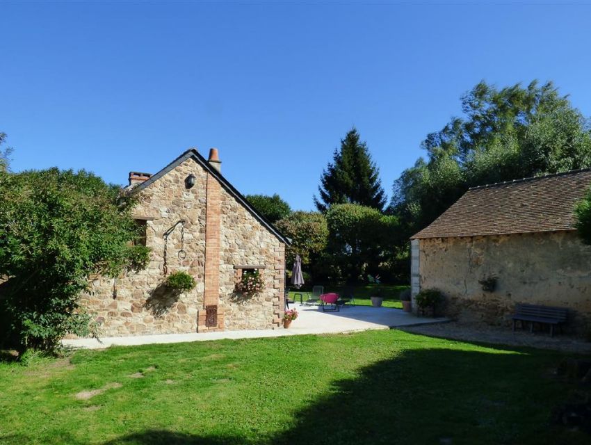 longère restaurée -  secteur Chateauneuf sur Sarthe - Tiercé 