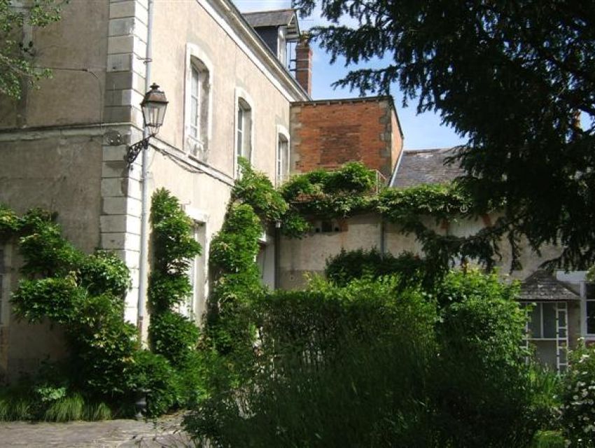 maison bourgeoise 72300 sablé sur sarthe - avec dépendances