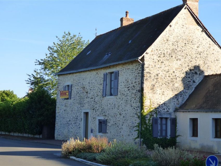 location de maison à Solesmes proche abbaye St Pierre