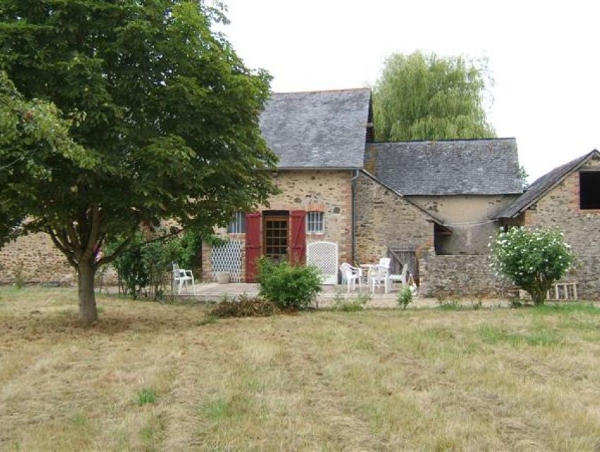 Ferme avec dépendances région de Saint Denis d'Anjou