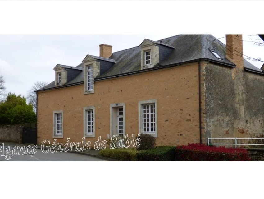 Maison de maître - Propriete villageoise en sarthe - secteur Brulon - Région Sablé - Le Mans 