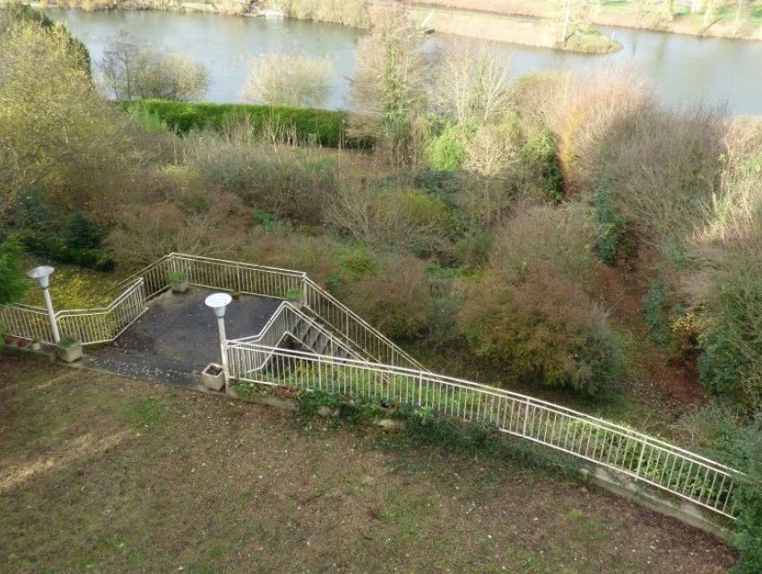 Vue sur la rivière 'la Sarthe'