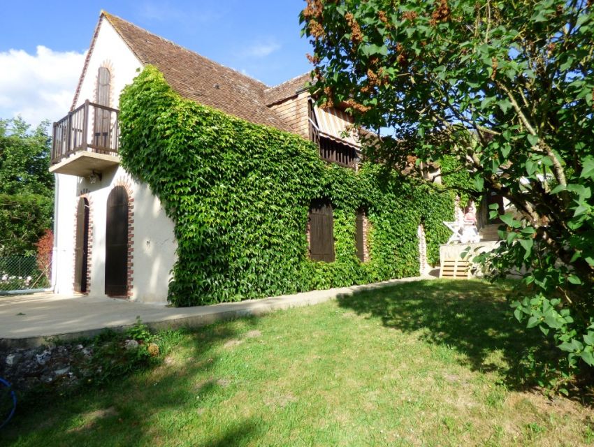 Malicorne sur sarthe-maison de caractere avec vue sur la riviere Sarthe