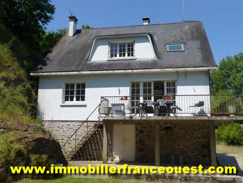 Immobilier Sarthe (72) - Imobilier Pays de Loire - Maison 6/7 pièces - bord de rivière - Bocage Sabolien