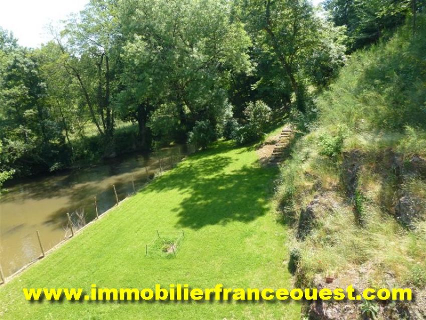 Immobilier Sarthe (72) - Imobilier Pays de Loire - Maison 6/7 pièces - bord de rivière - Bocage Sabolien