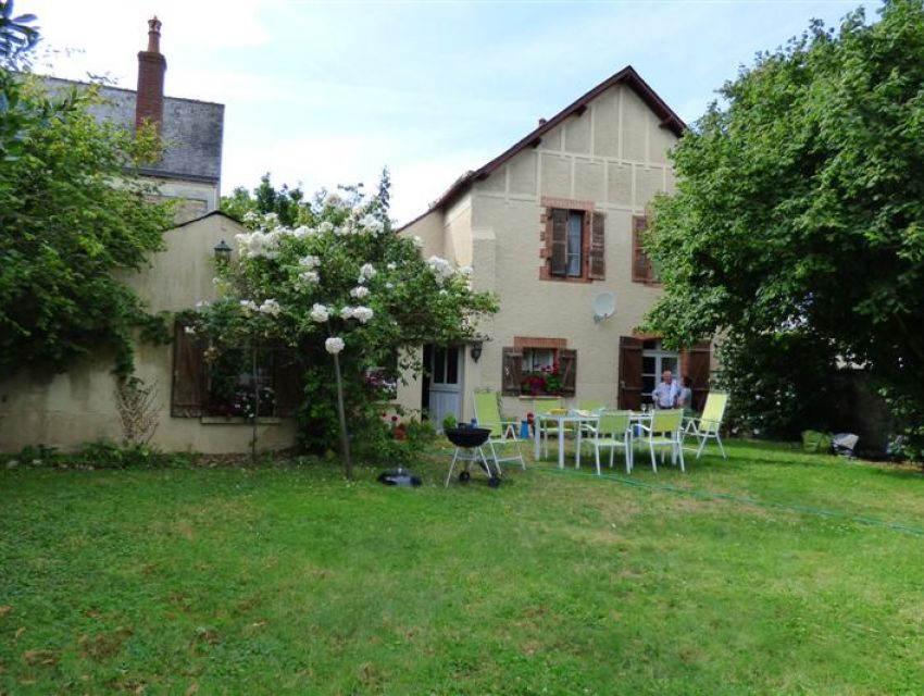 immobilier Sarthe (72):Asnières sur Vegre - Village médiéval classé