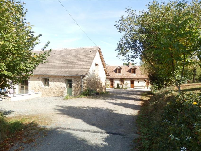 propriété 10 Minutes le Mans Université - Maison principale et maison d'amis (gîte)