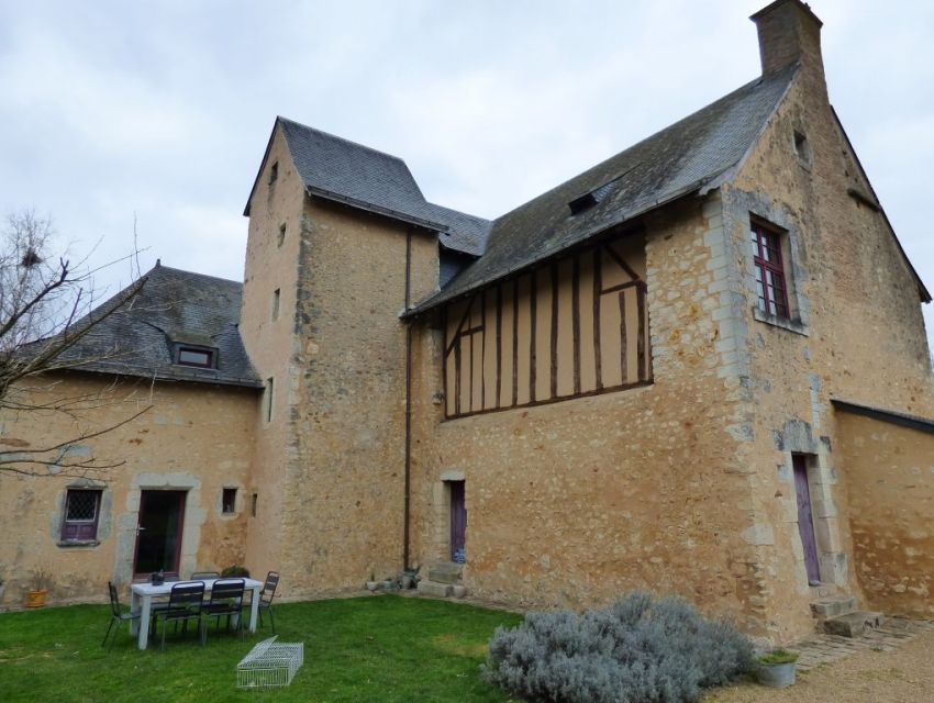Enduit à pierre vue - tour - colombages
