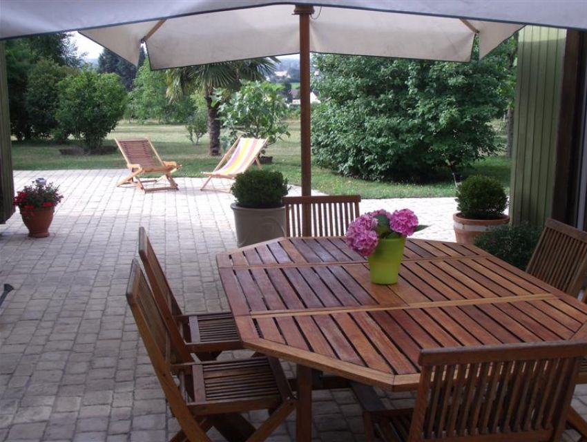 immobilier Sarthe (72) maison contemporaine avec terrasse pavée - pavés de rue