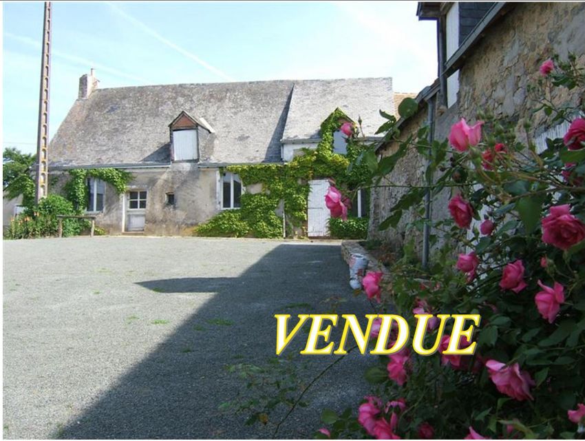 immobilier Sarthe (72):Propriété en bord de rivière  - 5 Minutes centre ville Sablé 