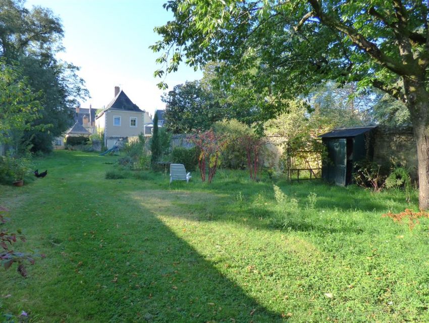 propriété la fleche centre ville - jardin clos