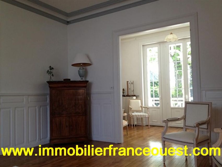 immobilier Sarthe (72):Propriété de caractère  25 min. Le Mans (72) Région Ecommoy